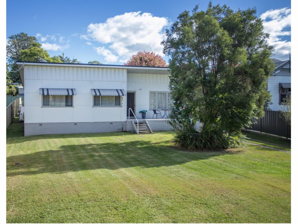 Comfort, Convenience & Space in a Prime Wingham Location